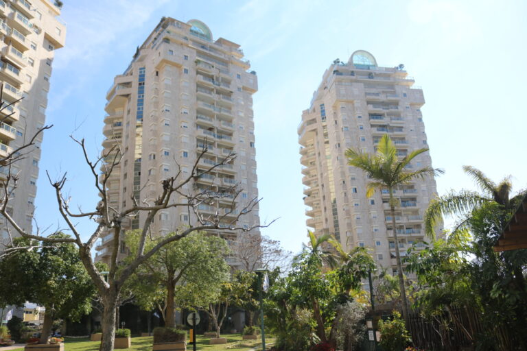 Park Tzamarot, Herzliya